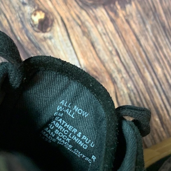 Steve Madden ~ Winnie Harlow x All Now Sneaker - Picture 4 of 9